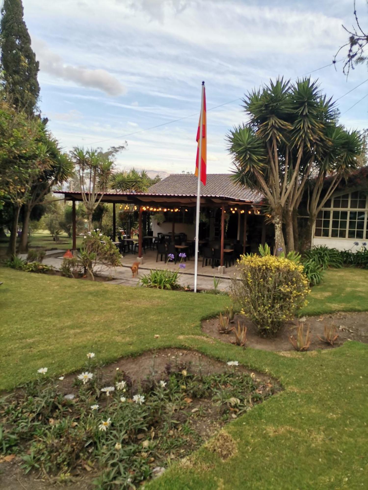 La Granja De Papa Alberto Puembo Exterior photo